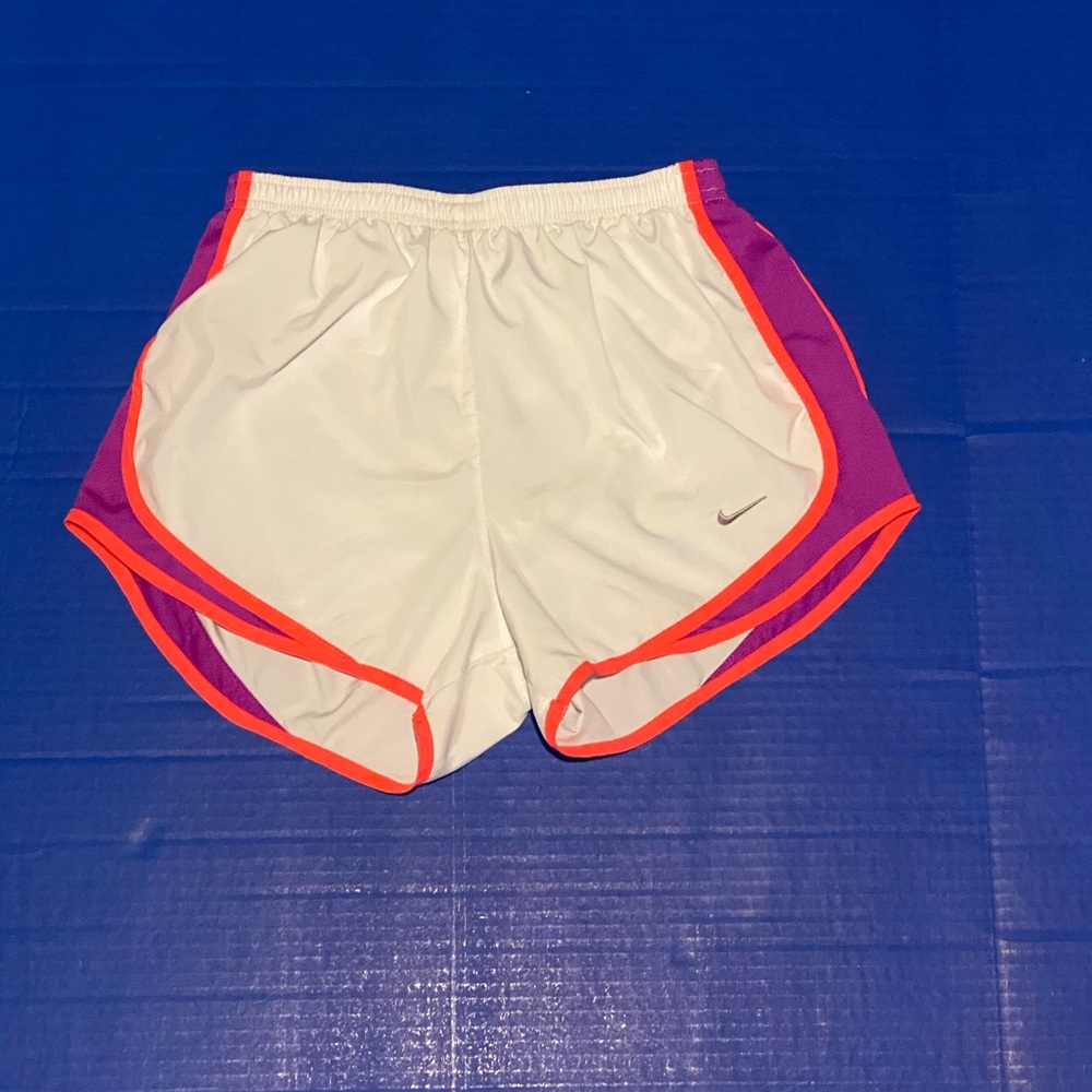 White nike running shorts